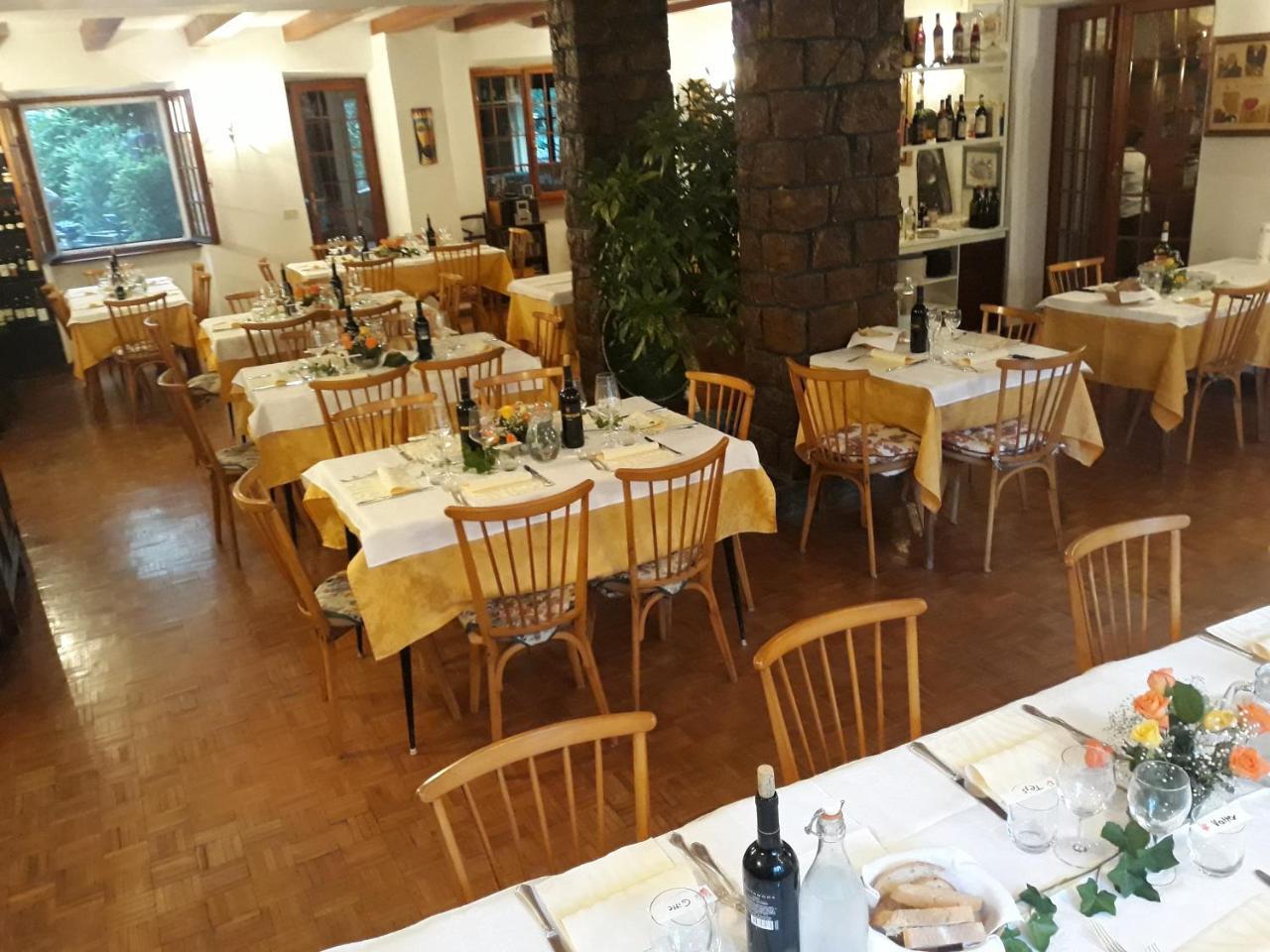 Albergo La Baita Corfino エクステリア 写真